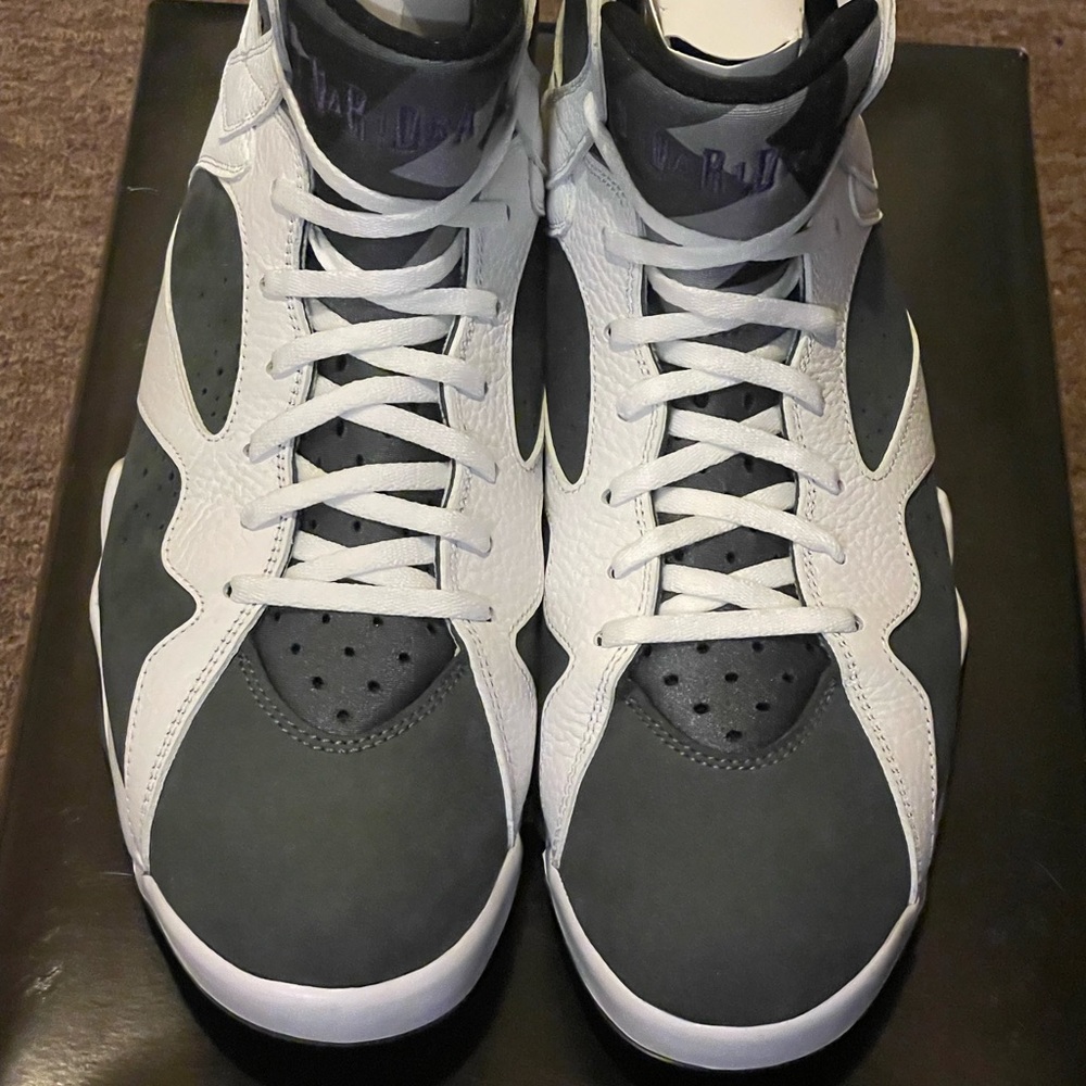 📦SOLD📦 Air Jordan Flint 7s